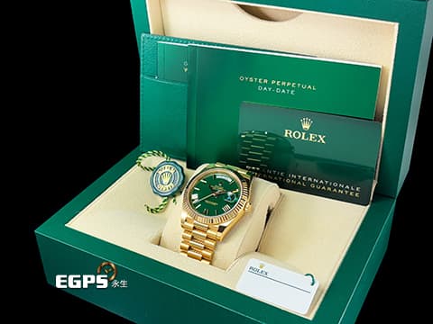ROLEX 勞力士 DAY-DATE 40 DD 蠔式星期日曆型 228238 18黃金材質 18K黃金羅馬數字時標 綠色面盤 賭桌綠在手，勝率跟你走 2026年保卡 自動上鏈 40mm