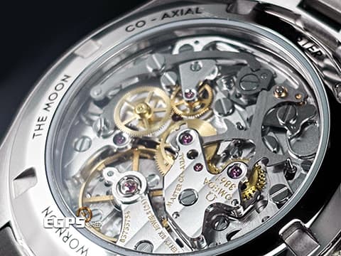 OMEGA 歐米茄 Speedmaster 超霸 310.30.42.50.04.001 最新款 2025年保單 國外超訂價 台灣專賣店要排隊 永生現貨一只訂價內免排隊  31030425004001 同軸擒縱 手上鏈 42mm