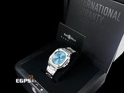 BELL&amp;ROSS 柏萊士 URBAN系列 BR 05 GMT SKY BLUE 不鏽鋼鍊帶款 BR05 GMT 兩地時間 <font color="#70cce1">冰藍色面盤</font> <font color="#FF0000"> 2025年保單 </font>自動上鍊 41mm