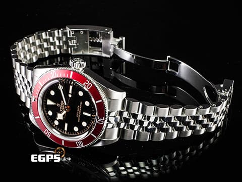 TUDOR 帝舵 Heritage Black Bay 碧灣 7941A M7941A1A0RU-0003 雪花針 紅水鬼 酒紅色外圈 搭配快速調節「T-fit」折疊扣 水鬼 自製機芯 2024年保單 潛水錶 自動上鍊 41mm