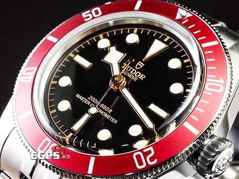 TUDOR 帝舵 Heritage Black Bay 碧灣 7941A M7941A1A0RU-0003 雪花針 紅水鬼 酒紅色外圈 搭配快速調節「T-fit」折疊扣 水鬼 自製機芯 2023年保單 潛水錶 自動上鍊 41mm