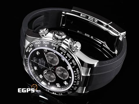 ROLEX 勞力士 Daytona 126519LN 迪通拿 計時碼表 18K白金材質 膠帶款  2025年保卡  原鑲鑽石時標 黑色熊貓面盤&nbsp;新款Rolex Glidelock延展系統摺疊帶扣&nbsp;自動上鏈 40mm