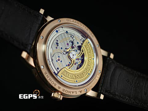 A.LANGE &amp; SOHNE 朗格 LANGE 1 345.033 大日期窗 萬年曆 玫瑰金材質 銀灰色面盤 2021年保單 配件齊全   自動上鍊  此錶歡迎各路錶友以 PP、AP、勞力士 來店交換，本店將以最高價評估～ 41.9mm