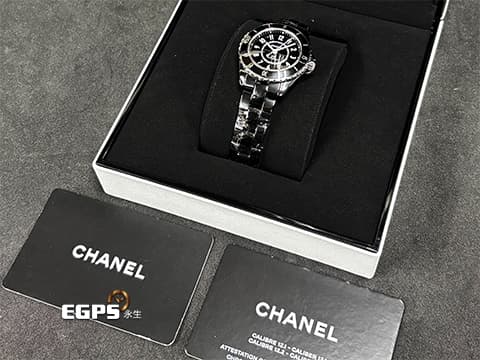 CHANEL 香奈兒 J12 Caliber 12.2系列 Black Ceramic H5696 黑陶瓷 經典 大三針 專利不鏽鋼蝴蝶扣 新機芯 透明錶背 2024年保單 自動上鍊 33mm