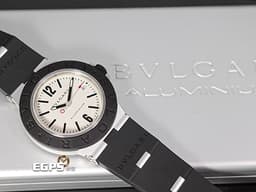 BVLGARI 寶格麗 Bulgari Aluminium系列 103382&nbsp;<font color="#e2e2e2">鋁合金+鈦金屬材質</font>&nbsp;<font color="#4F4F4F">黑色橡膠刻度錶圈</font>&nbsp;大三針&nbsp;<font color="#FF0000">2025年保卡</font>&nbsp;自動上鍊 40mm