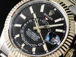 ROLEX 勞力士 Sky-Dweller 336933 蠔式 天行者 <font color=#f5dea8>18K黃金 半金款 最新9002機芯</font> 兩地時間 年曆錶 沙羅系統 經典三角坑紋錶圈 <font color=#FF0000>2024年保卡 蠔式（Oyster）三節錶帶</font> 自動上鍊 42mm