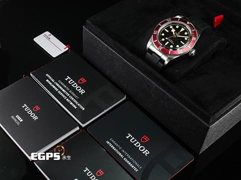 TUDOR 帝舵 Heritage Black Bay 碧灣 7941A1A0RU-0002 雪花針 酒紅色鋁圈 紅水鬼  7941A 1A0RU 水鬼 不鏽鋼 自製機芯 2024年保單 橡膠錶帶 帝舵表「T-fit」帶扣 僅試戴極新品  潛水錶 自動上鍊 41mm