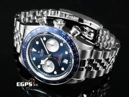 TUDOR 帝舵 Heritage Black Bay Chrono 碧灣 79360B-0002 計時碼錶 <font color=#0080FF>最新款「帝舵藍」錶面、錶圈 </font> 79360 B 不鏽鋼 <font color=#FF0000>專賣店限定款 2024年保卡 最新款五節錶帶搭配快速調節「T-fit」折疊扣</font> 自動上鍊 41mm