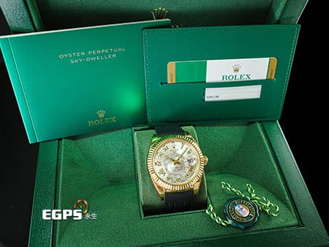 ROLEX 勞力士 Sky-Dweller 326138 天行者 沙羅裝置 年曆錶 18K黃金材質  絕版羅馬數字面盤   相當少量的原廠深綠色錶盒&nbsp;2018年保卡&nbsp;自動上鏈  42mm