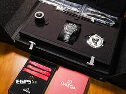 OMEGA 歐米茄 Speedmaster Moonwatch 超霸 計時碼表 登月錶 31130403001001  <font color=#FFDD55>經典傳奇系列錶款~搭載321史上留名的傳奇機芯，備有導柱輪的著名手動上鍊計時機芯</font><font color=#FF0000>頂規寶璣游絲和18K Sedn金PVD塗層飾面!!曾經登上月球的機芯!!2022保卡 透明錶背 盒單配件齊全 </font> 手上鏈 39.7mm