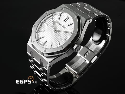 Audemars Piguet 愛彼 AP Royal Oak 皇家橡樹 15510ST 銀色格紋面盤 鍊帶款  2023年保卡 AP字樣自動盤 此錶歡迎各路錶友以 PP、AP、勞力士 來店交換，本店將以最高價評估～ 自動上鍊 41mm