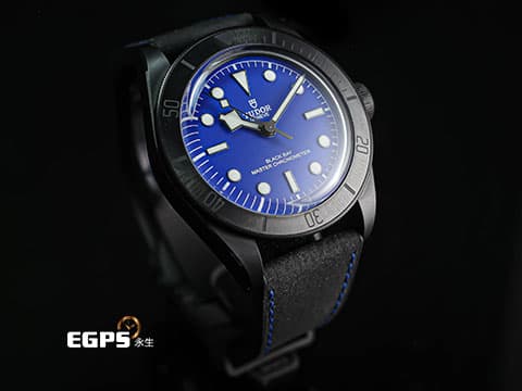 Tudor 帝舵 Black Bay Ceramic 碧灣 79210 CNU-0007 雪花針 大三針 黑色陶瓷材質 藍色面盤&nbsp;2025年保卡 潛水錶 自動上鍊 41mm