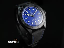 Tudor 帝舵 Black Bay Ceramic 碧灣 79210 CNU-0007 雪花針 大三針 <font color="#9c9893">黑色陶瓷材質</font> <font color="#4169e1">藍色面盤</font>&nbsp;<font color="#FF0000">2025年保卡</font> 潛水錶 自動上鍊 41mm