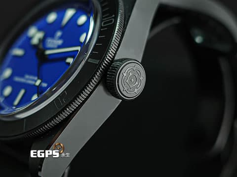 Tudor 帝舵 Black Bay Ceramic 碧灣 79210 CNU-0007 雪花針 大三針 黑色陶瓷材質 藍色面盤&nbsp;2025年保卡 潛水錶 自動上鍊 41mm