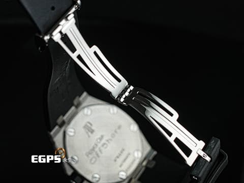 Audemars Piuget 愛彼 AP錶 Royal Oak Offshore 皇家橡樹離岸型 不鏽鋼材質  精鑲鑽石滿天星面盤、錶圈、錶殼 三眼計時貝母面盤 自動上鍊 計時碼表 42mm