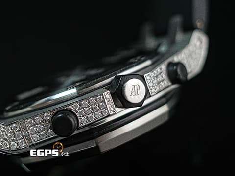 Audemars Piuget 愛彼 AP錶 Royal Oak Offshore 皇家橡樹離岸型 不鏽鋼材質  精鑲鑽石滿天星面盤、錶圈、錶殼 三眼計時貝母面盤 自動上鍊 計時碼表 42mm