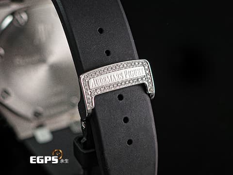Audemars Piuget 愛彼 AP錶 Royal Oak Offshore 皇家橡樹離岸型 不鏽鋼材質  精鑲鑽石滿天星面盤、錶圈、錶殼 三眼計時貝母面盤 自動上鍊 計時碼表 42mm