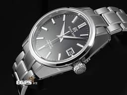 GRAND SEIKO 特級精工 GS 精工 Heritage Collection 44SG系列 SBGH301&nbsp;高振頻 Hi-beat 黑岩手山 大三針&nbsp;<font color="#4f4f4f">錶盤設計源自<span style="font-size: 13.3333px;">「岩手山」</span></font><span style="color: rgb(79, 79, 79);">高低起伏的山脊輪廓汲取靈感</span><font color="#4f4f4f"><span style="font-size: 13.3333px;">，</span></font><span style="color: rgb(79, 79, 79);">黑色紋路宛如</span><span style="color: rgb(79, 79, 79);">薄暮掩映下的山脈</span>&nbsp;白鋼材質&nbsp;<font color="#FF0000">2024年保單</font> 自動上鍊 40mm