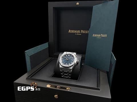 AUDEMARS PIGUET愛彼 Royal Oak Selfwinding皇家橡樹系列 15550ST.OO.1356ST.06 男女皆宜中性款 搭配經典的「雲夜藍50」面盤 低調內斂優雅&nbsp;2025年&nbsp;自動上鍊 37mm