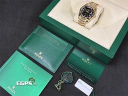 ROLEX 勞力士 Day-Date 228238 黃K金材質 蠔式 DD40 <font color="#FF0000">2025年新式保卡</font> <font color="#ff00ff">黑冰糖 原鑲梯鑽時標黑色面盤</font> 自動上鍊 40mm