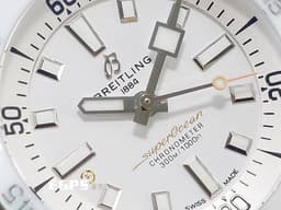 BREITLING 百年靈 Superocean 36 超級海洋 A17377211A1S1 <font color="#F0F0F0">白色面盤 陶瓷錶圈</font> 不鏽鋼 大三針 <font color="#FF0000">2025年保單</font> 潛水錶 自動上鍊 36mm