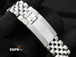TUDOR 帝舵 Black Bay 36 碧灣 79640-0003&nbsp;<font color="#e5e0ca">香檳色面盤</font> 雪花針 不鏽鋼 <font color="#FF0000">最新款五節錶帶搭配快速調節「T-fit」折疊扣 2026年保單</font> 自動上鍊 36mm