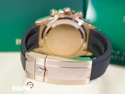 ROLEX 勞力士 Cosmograph Daytona 迪通拿 126515LN 126515G 18K永恆玫瑰金材質 計時碼表<font color=#FF0000> 2025年保卡 </font> <font color=#f1e1b5>亮黑色面盤內飾日亮金色三眼小錶盤、八鑽時標</font> 自動上鍊 40mm