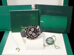 ROLEX 勞力士 Cosmograph Daytona 迪通拿 126515LN 126515G 18K永恆玫瑰金材質 計時碼表<font color=#FF0000> 2025年保卡 </font> <font color=#f1e1b5>亮黑色面盤內飾日亮金色三眼小錶盤、八鑽時標</font> 自動上鍊 40mm