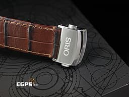 ORIS 豪利時 Artelier Date 藝術家 7591 <font color="#ADADAD">銀灰色雕紋面盤</font> 不鏽鋼 <font color="#FFE6D9">18K玫瑰金錶圈</font> 0173375916351 大三針 <font color="#FF0000">2025年保卡</font> 自動上鍊 40mm