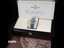 Patek philippe 百達翡麗 PP錶 Complications 複雜功能時計 World Time 世界時區 7130G-016  <font color=#70cce1>原鑲鑽圈 灰藍色中央雕紋面盤</font> 18K白金材質 7130 G <font color=#FF0000>2025年3月保單</font> 自動上鍊 36mm
