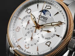 ORIS 豪利時 Big Crown Complication 大錶冠系列 01 582 7678 4361-07 8 20 32 <font color="#f3baa1">玫瑰金PVD塗層不鏽鋼 半金款</font> <font color="#f9e2c3">月相盈虧 星期日期 兩地時間</font> <font color="#FF0000">2025年保卡</font> 自動上鍊 40mm