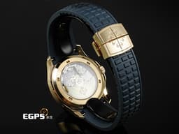 Patek Philippe 百達翡麗 PP錶 Aquanaut 海底探險家 5261R-001 18K玫瑰金材質 年曆錶 <font color="#99afe6">灰藍色錶盤飾有Aquanaut浮雕圖案面盤 灰藍色橡膠錶帶</font> <font color="#ffe9ad"> 覆白色螢光塗層的金質立體數字時標</font> <font color="#ff0000">2025年保單 </font> 自動上鏈 39.9mm