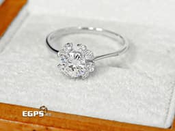 白K金材質 鑽石戒指 圓形鑽 主石重0.68CT 天然真鑽 寵愛一生 真鑽 鑽戒