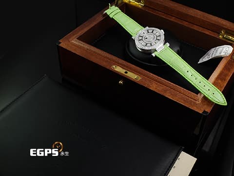 FRANCK MULLER 法蘭穆勒 Double Mystery 雙重神秘 DM39D2RCD 18K白金材質 原廠鑲鑽 滿天星鑽石面盤（共652顆寶石） 綠色寶石指針、時標  新錶訂價約：2,584,000元 自動上鍊 39mm
