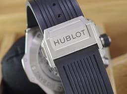 Hublot 宇舶 BIG BANG 大爆炸 Unico Blackmagic 421.NX.1170.RX.1704&nbsp;&nbsp;<font color="#e2e2e2">鈦金屬材質 飛返計時碼錶</font>&nbsp;&nbsp;<font color="#70cce1">原鑲162顆鑽石錶圈（約1.1克拉）</font> <font color="#ff0000">2025年最新電子式保單</font> 自動上鍊 44mm