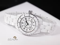 CHANEL 香奈兒 J12 White Ceramic H0968 經典 白陶瓷 大三針 專利不鏽鋼蝴蝶扣 石英腕錶 33mm