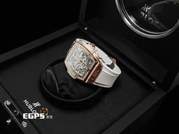 HUBLOT 宇舶 Spirit of Big Bang 大爆炸 靈魂系列 King Gold Blue <font color="#f3baa1">王金材質</font> 642.OE.2010.RW 計時碼錶 酒桶型 <font color="#05f0f0">鏤空面盤 原廠鑲嵌鑽石錶圈</font><font color="#FF0000"> 2023年電子式保單</font> 自動上鍊 42mm