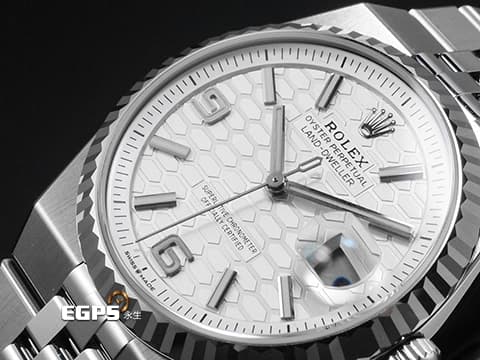 ROLEX 勞力士 Land-Dweller 127234 18K白金材質三角坑紋錶圈 2025年最新系列 陸行者 勞力士數一數二的透背錶款 醇白色蜂巢圖案錶面&nbsp;絲滑服貼的最新錶帶設計&nbsp;2026年保卡 纖薄紀念型（Flat Jubilee）錶帶&nbsp;自動上鍊 36mm