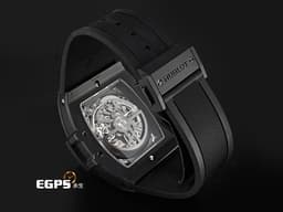 Hublot 宇舶 Spirit of Big Bang Titanium Blue 大爆炸 靈魂系列 641.CI.0173.RX <font color="#05f0f0">黑色陶瓷錶圈、鏤空面盤</font>&nbsp;酒桶型 鈦金屬材質 <font color="#ff0000">2019年保卡</font>&nbsp;自動上鍊 42mm