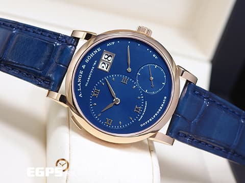 A. LANGE &amp; SÖHNE 朗格 Lange 1 系列 30周年 限量藍色面盤 191.063 玫瑰金材質 LSLS1914AJ 大日期窗 小秒針 動力顯示 頂級德國製錶工藝 鵝頸式微調 3/4夾板 偏心面盤&nbsp;全球限量300只 2025年台灣公司貨 手上鏈 38.5mm