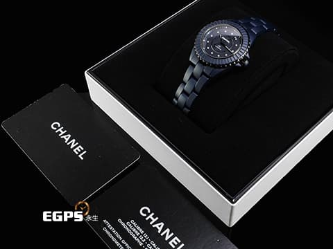 CHANEL 香奈兒 J12 H9657 2025年最新款 霧面藍色高抗磨陶瓷材質 霧面藍色清漆錶盤 原廠鑲嵌鑽石時標 2025年保卡 自動上鏈&nbsp;33mm