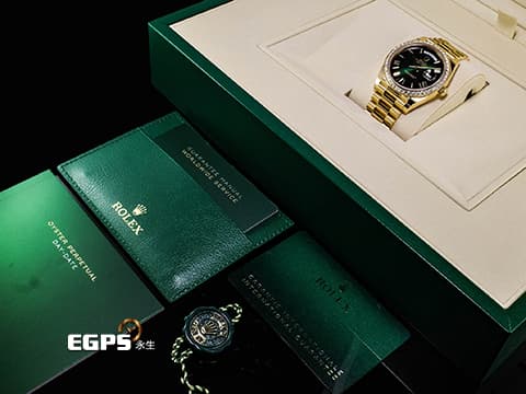 ROLEX 勞力士 DayDate 40 228348RBR 18K黃金材質 228348 原廠鑲嵌鑽石錶圈 煙燻綠色面盤&nbsp;2026年保卡  自動上鍊 40mm