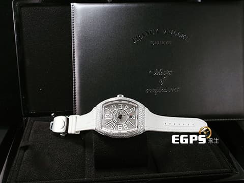 Franck Muller 法蘭穆勒 FM Vanguard V45 精鑲滿天星鑽石面盤 精鑲鑽石錶圈 白色數字時標內圈錶帶 不鏽鋼材質 自動腕錶  滿滿的美鑽耀眼奪目 ， 絕對是目光的焦點，歡迎來店試戴！！ 44x54mm