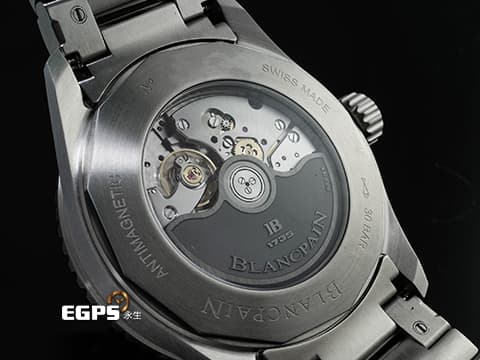 BLANCPAIN 寶鉑 五十噚系列 5071 1110 71S 不鏽鋼材質 鏈帶款&nbsp;灰色流星放射飾紋 年曆錶&nbsp;2024年保卡 台灣公司貨 錶友未使用蒐藏品 官方訂價：993,000元&nbsp;自動上鍊 43mm