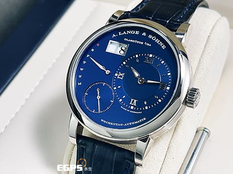 A.LANGE &amp; SOHNE 朗格 LANGE 1 DAYMATIC&nbsp; 320.028 完美風格朗格時計 標誌性的設計細節著稱 高級鐘錶特色風格 18K白金材質  星期／大日曆／逆跳功能 自動上鍊 39.5mm