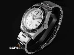 TUDOR 帝舵 Heritage Black Bay 碧灣 7943A1A0NU-0002 <font color="#e2e2e2">新款黑水鬼</font> 雪花針 不鏽鋼材質 <font color="#ededed">銀白色面盤</font>&nbsp;<font color="#FF0000">自製機芯搭配最新快速調節「T-fit」折疊扣 2025年保單</font> 潛水錶 自動上鍊 43mm