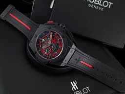 HUBLOT 宇舶錶 GENEVE 716.CI.1129RX <font color="#05f0f0">日內瓦印記</font> <font color="#ff0000">紅魔鬼 曼聯足球連名款 黑色限量 500只</font> 自動上鍊 46mm