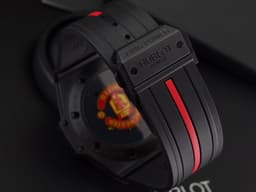 HUBLOT 宇舶錶 GENEVE 716.CI.1129RX <font color="#05f0f0">日內瓦印記</font> <font color="#ff0000">紅魔鬼 曼聯足球連名款 黑色限量 500只</font> 自動上鍊 46mm