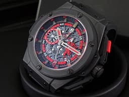HUBLOT 宇舶錶 GENEVE 716.CI.1129RX <font color="#05f0f0">日內瓦印記</font> <font color="#ff0000">紅魔鬼 曼聯足球連名款 黑色限量 500只</font> 自動上鍊 46mm