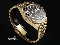 ROLEX 勞力士 GMT-Master II 蠔式 格林威治型 126718 GRNR 兩地時間 <font color="#f5dea8">18K黃金材質</font> 126718 GRNR <font color="#9c9893">灰</font><font color="#4F4F4F">黑</font>雙色陶瓷錶圈 皮蛋圈 <font color="#FF0000">2025年保卡 紀念型（Jubilee）五銖錶帶 保有原廠全部膠膜</font> 自動上鍊 40mm